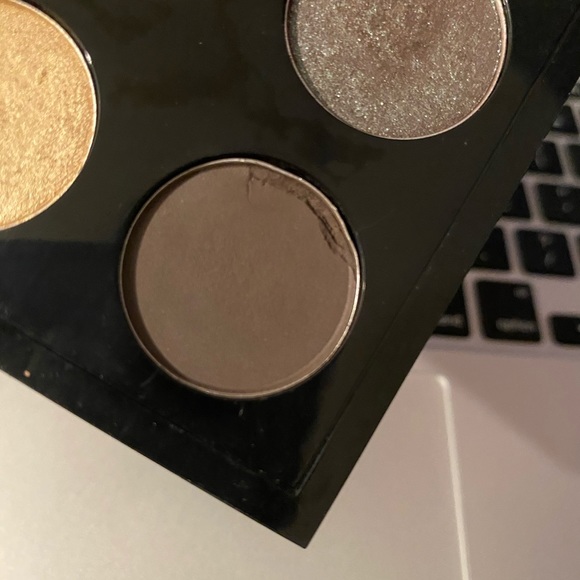 M.A.C eyeshadow - Picture 3 of 4